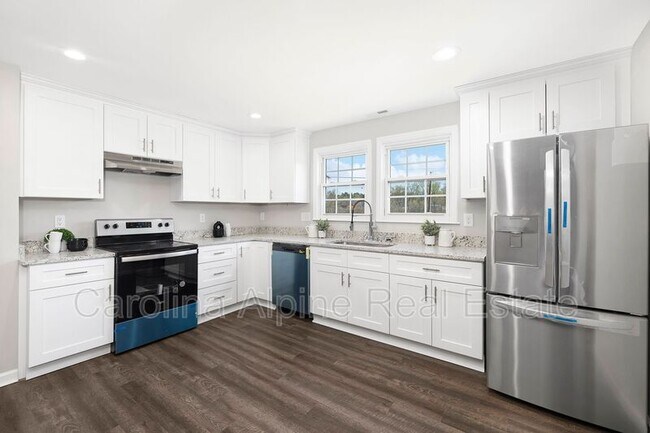 Building Photo - 522 Melynda Rd