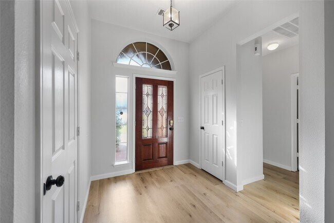 Building Photo - 19134 Milloak Dr