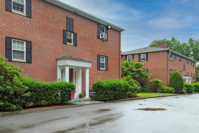 Building Photo - 1 Powder House Ln