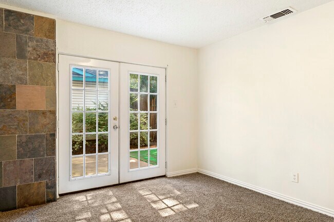 Foto del edificio - 421 San Mateo Dr