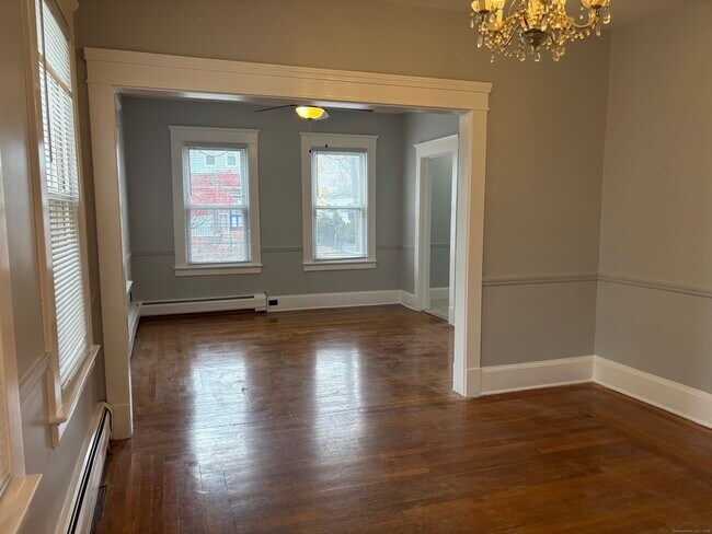 Building Photo - 89 Lamson St