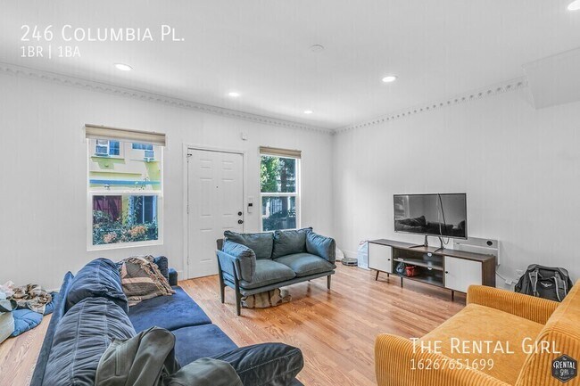Foto del edificio - 246 Columbia Pl