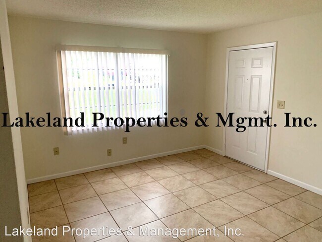 Building Photo - 5816 Charlton Dr