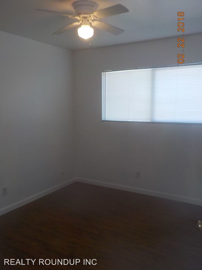 Building Photo - 7837 Shrader Cir