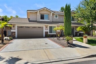 Building Photo - 16636 China Berry Ct