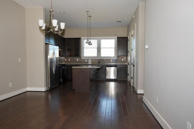 Foto del edificio - 254 Thomas Green Blvd