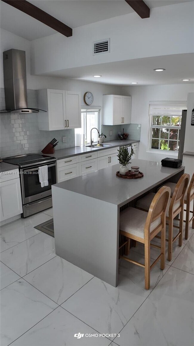 Foto del edificio - 14605 SW 142nd Pl
