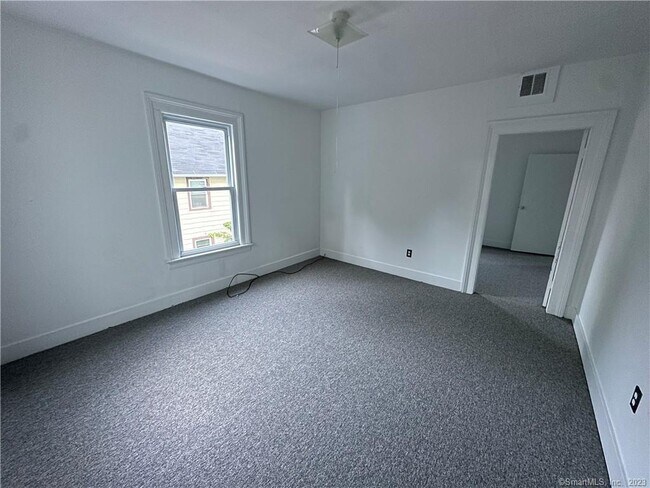 Foto del edificio - 132 Charles St