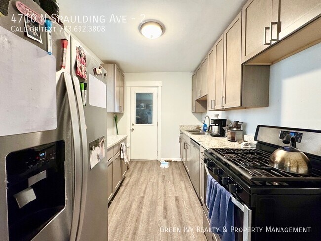 Foto del edificio - 4710 N Spaulding Ave