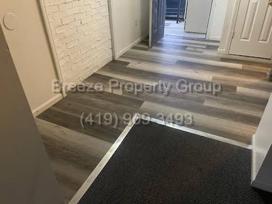 Primary Photo - 515 Hope St