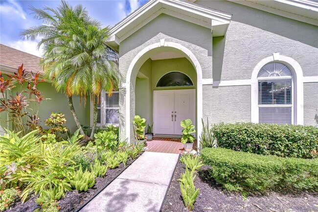 Foto del edificio - 9813 Woodbay Dr