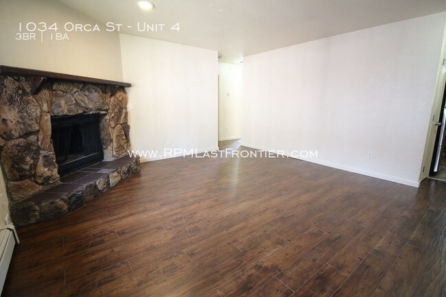 Building Photo - 1034 Orca St