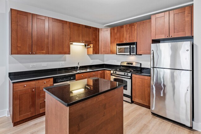 Foto del edificio - 1 Bedroom - Logan Square Available ASAP!
