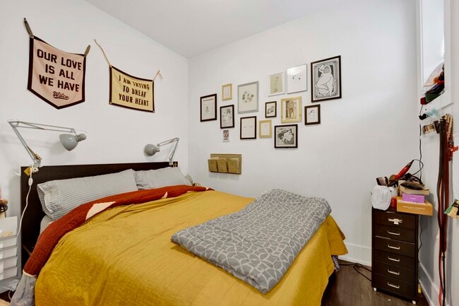 Foto del edificio - 2519 W Altgeld St