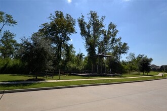 Building Photo - 2151 Creekside Breeze Dr