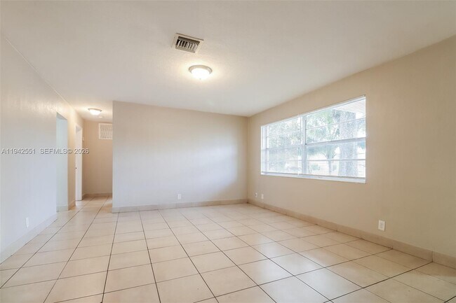 Building Photo - 4180 NW 34th Way