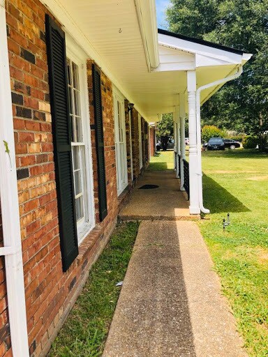 Building Photo - 1819 Oakland Ave