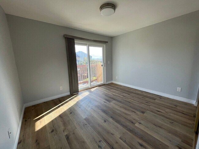 Foto del edificio - 617 E Elk Ave