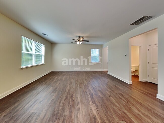 Foto del edificio - 3347 O'Kelly Drive