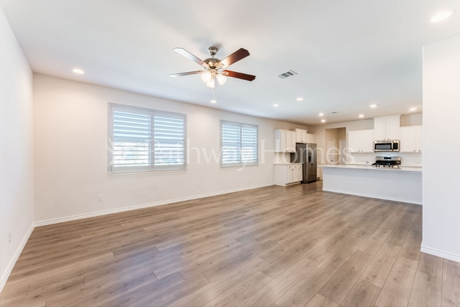 Building Photo - 2300 Pyrite Dr