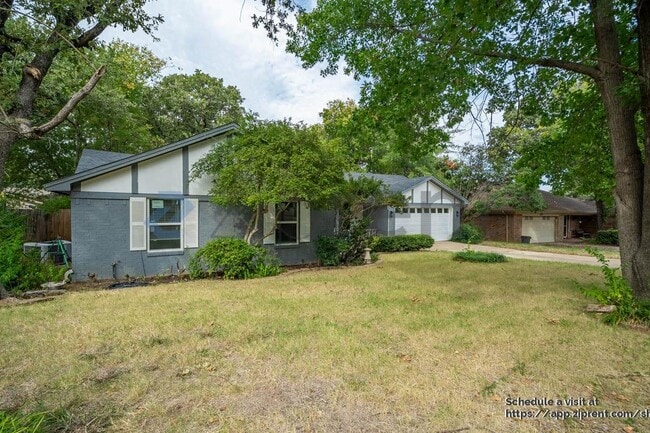 Building Photo - 6929 Shadydale Dr