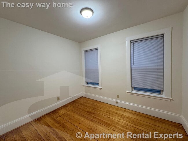 Building Photo - 250 Beacon St