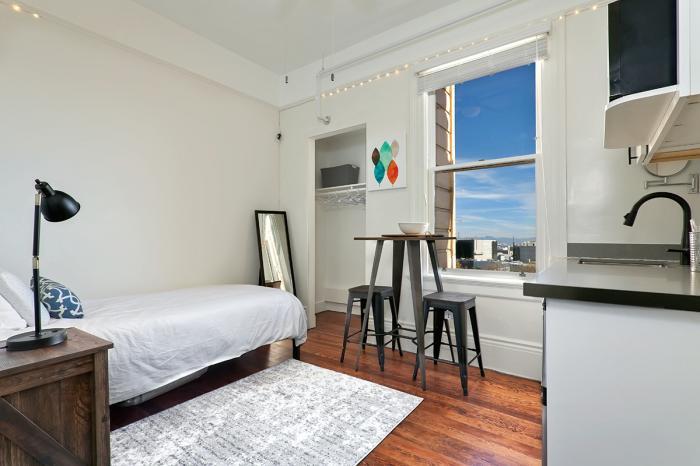 Primary Photo - bedroom in San Francisco CA 94102