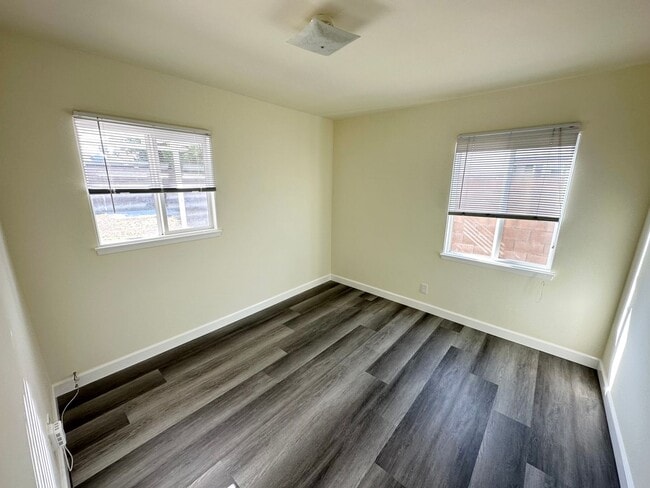 Building Photo - Single Family Home for Rent in Anaheim!