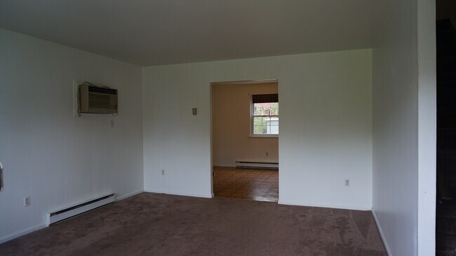 Building Photo - 440 Avenue B