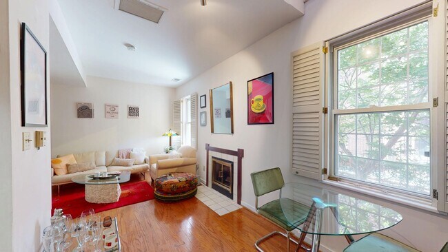 Foto del edificio - 2114 N St NW