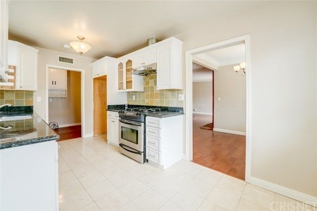 Foto del edificio - 12420 Valjean Ave