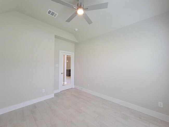Foto del edificio - 23622 Iris Field Ct