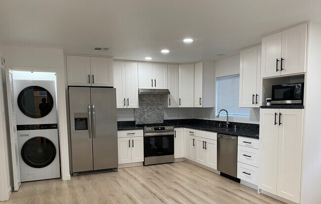 Todos los electrodomésticos nuevos - 24223 Arch St