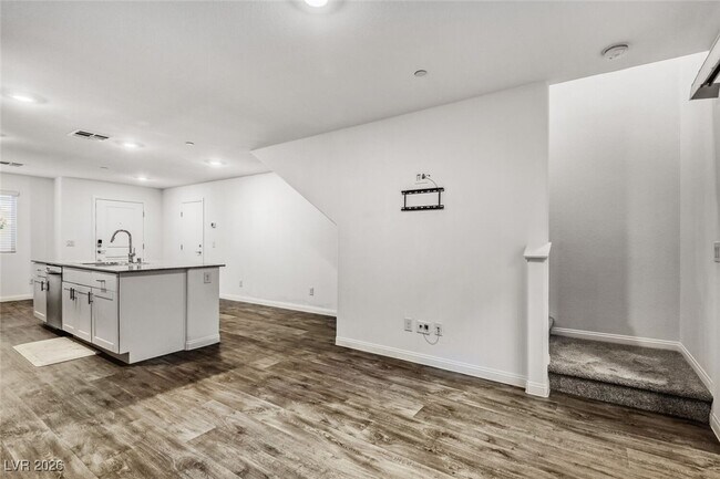 Foto del edificio - 12230 Golden Wreath Rd