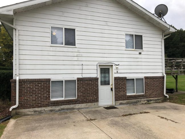 Building Photo - 835 S Littlefield Rd