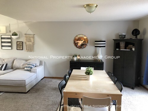 Building Photo - 1817 Kingbird Lane - Wide Open Layout!