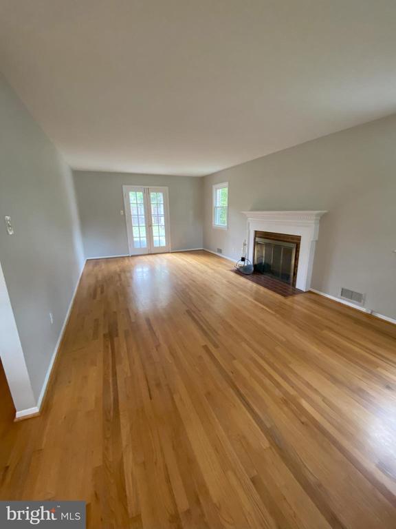 Foto del edificio - 8412 Culver Pl
