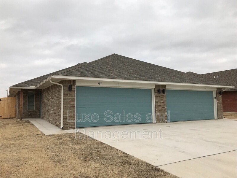 Foto principal - 797 SW 13th St