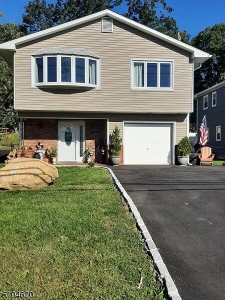 Primary Photo - 319 Wills Ave