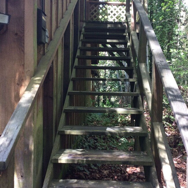 1228 S 268th St, Des Moines, WA 98198 Condo for Rent in Des Moines