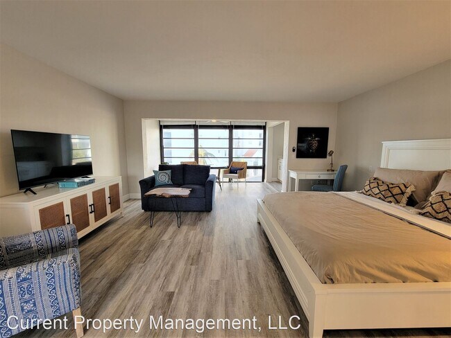 Building Photo - Studio, 1 bath House - 377 Vanderbilt Beac...
