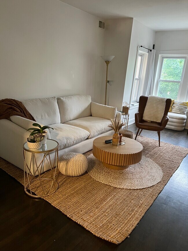 Foto del edificio - 5011 N Lawndale Ave