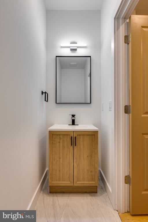 Building Photo - 2350 N 16th St