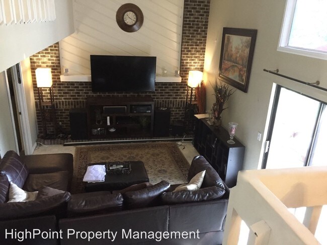 Foto del edificio - 4 br, 2 bath House - 1361 Birch Street