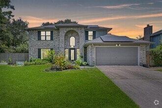 Building Photo - 1801 Vaquero