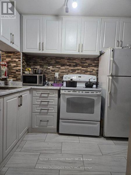 Photo du bâtiment - 3050 Ellesmere Rd