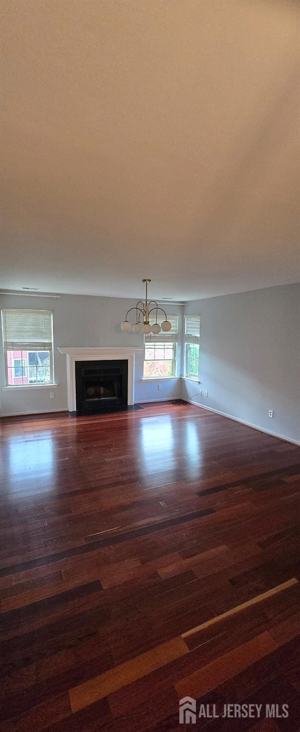 Foto del edificio - 107 Longfield Ct