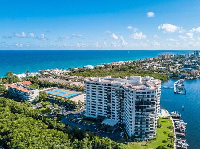 Building Photo - 3908 S Ocean Blvd
