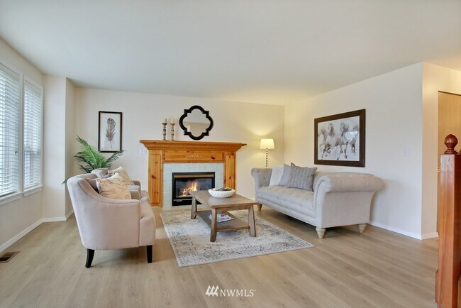 Building Photo - 1701 23rd Avenue Ct SE