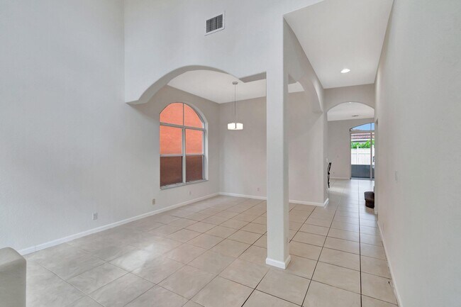 Building Photo - 4275 Myrtle Way